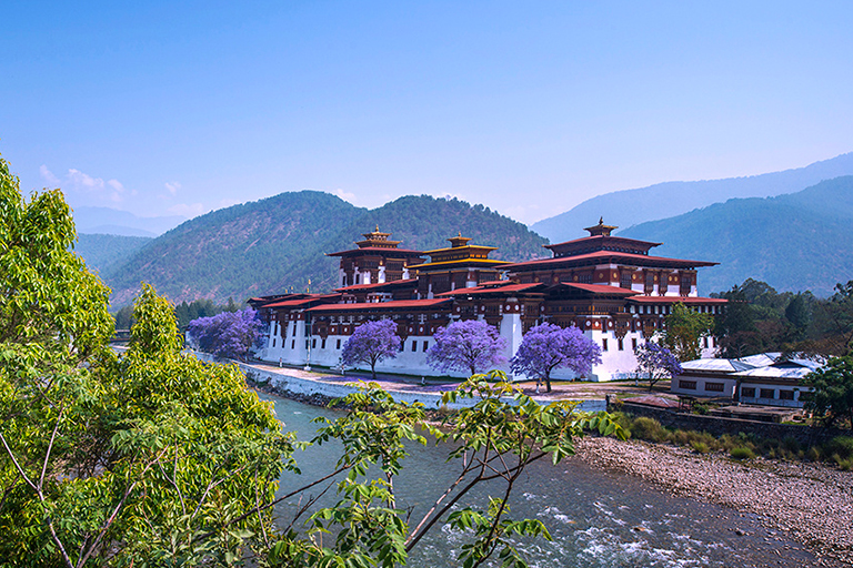 Bhutan Travel Guide and Tips 2024/2025